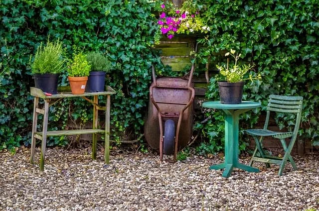 10 Consigli Fai-da-te per Rinnnovare il Giardino con Stile